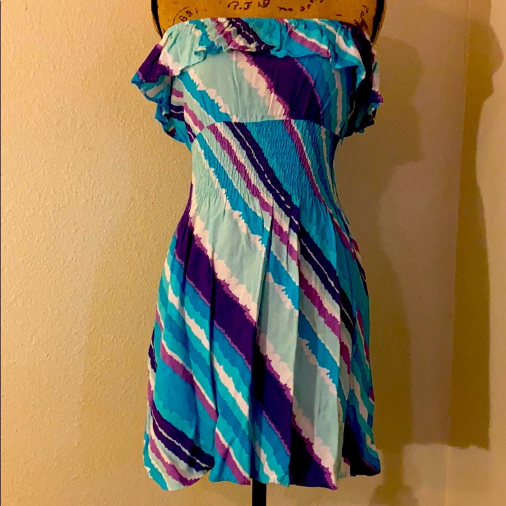 Cute strapless dress